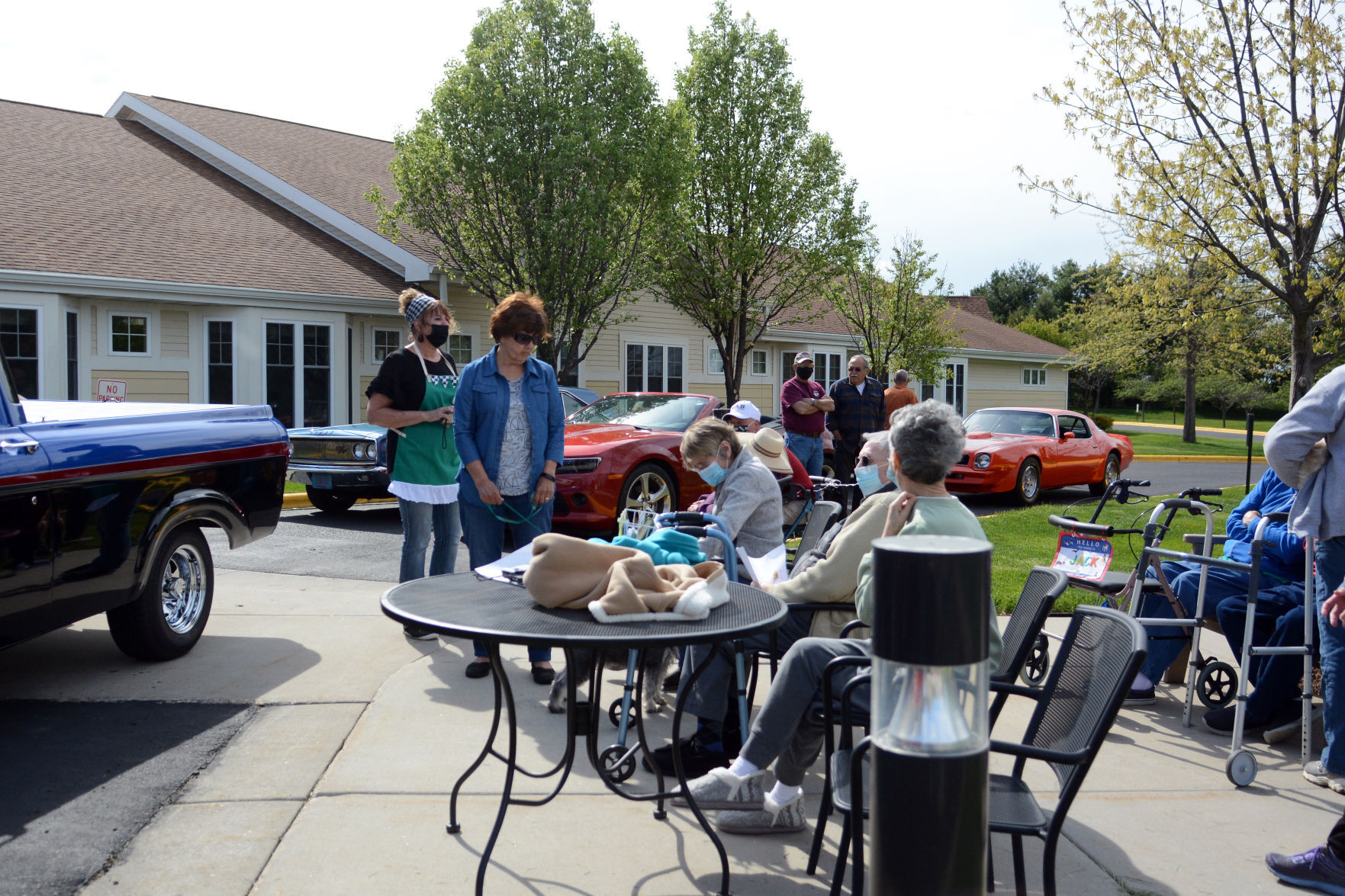 Oak Park Place classic car parade